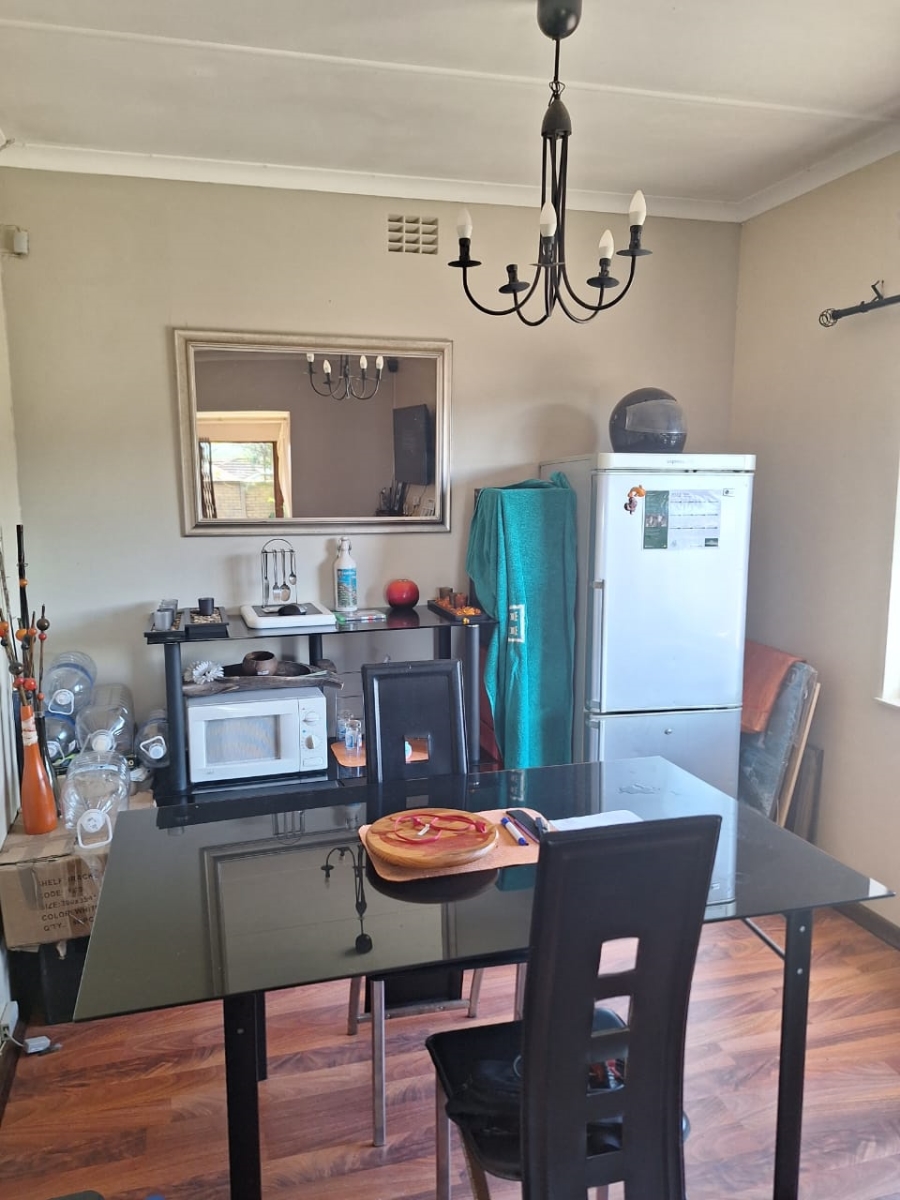6 Bedroom Property for Sale in Gonubie Eastern Cape